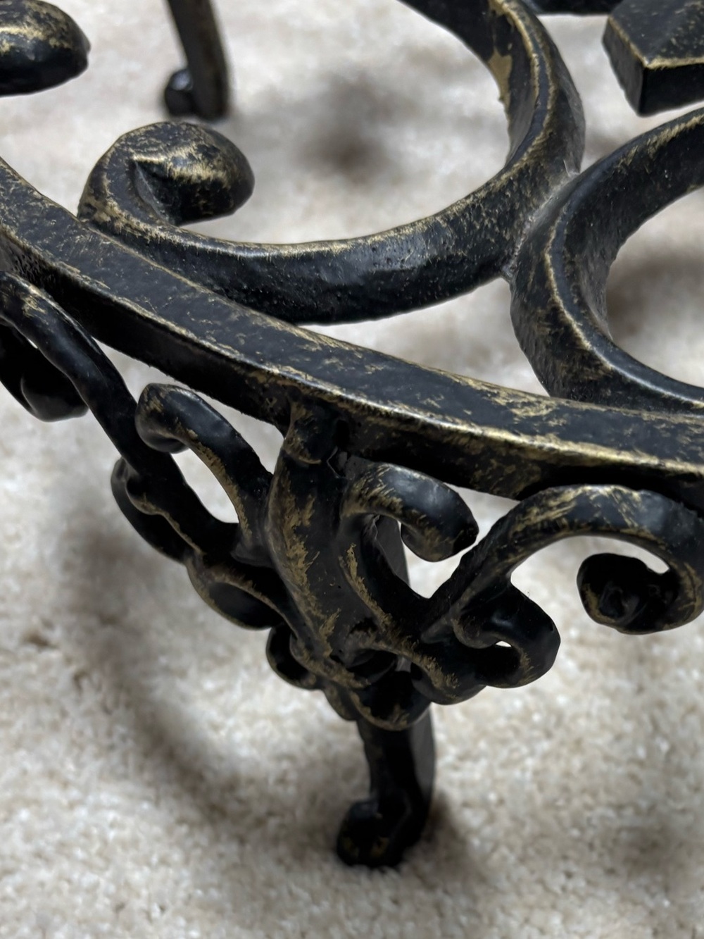 Cast Iron Fleur-de-Lis Ornate Plant Stand Black w Gold Accents Heavy Duty - Picture 9 of 12